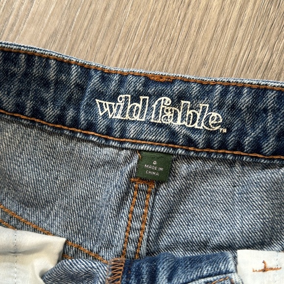 Wild Fable High Waist Distressed Denim Jean Shorts Size 0 - Picture 3 of 6